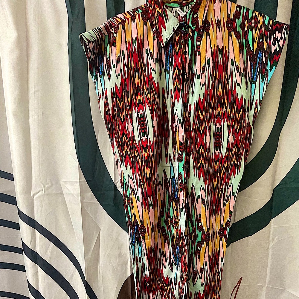 Asymmetrical shirt